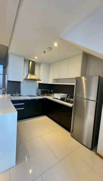 The Emporio Place, Bangkok, 93 Soi Sukhumvit 24, Sukhumvit Road, Khong Tan, Khlong Toei, Bangkok, 1 Bedroom, 83 sqm, Condo For Rent, by RE PROPERTY CO.,LTD., 500303686 - DDproperty.com