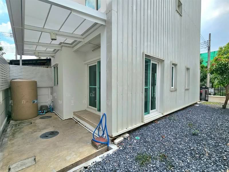 Baan Klang Muang Rama 9 (Motorway), Bangkok, New Bangkok-Chonburi Road, Suan Luang, Bangkok, 3 Bedrooms, 149 sqm, Townhouse For Sale, by คุณ ณัจภสิญาค์ ศุภควัษฐ์กาญกุล (ณิชชา), 500303720 - DDproperty.com