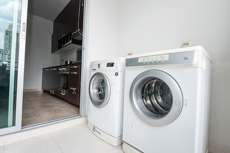 Baan Thirapa, Bangkok, 9 Soi Phra Phinit, Thung Maha Mek, Sathon, Bangkok, 4 Bedrooms, 260 sqm, Apartment For Rent, by Vichai  Annavakulthorn, 500303721 - DDproperty.com