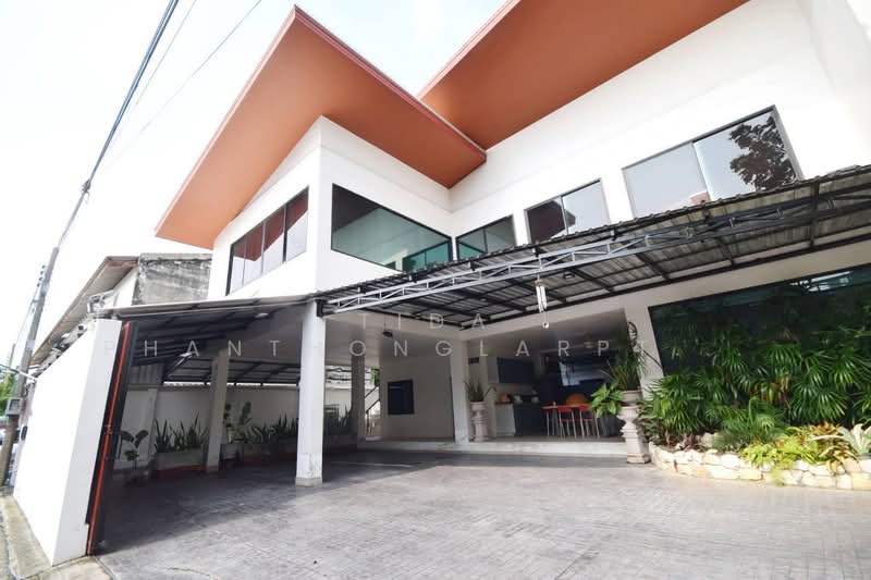 Renting a home office, Ladprao 101 Soi 42, there is a cctv solar cell near the electric train near t, Bangkok, Khlong Chan, Bang Kapi, Bangkok, , 540 sqm, Office Space For Rent, by Tida phanthonglarptawee, 500303733 - DDproperty.com