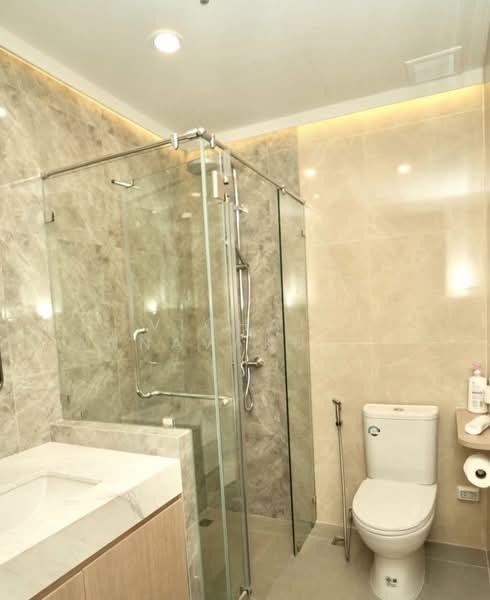 The Royal Saladaeng, Bangkok, 79 Saladaeng Road, Silom, Bang Rak, Bangkok, 3 Bedrooms, 150 sqm, Condo For Rent, by Vichai Annavakulthorn, 500303762 - DDproperty.com