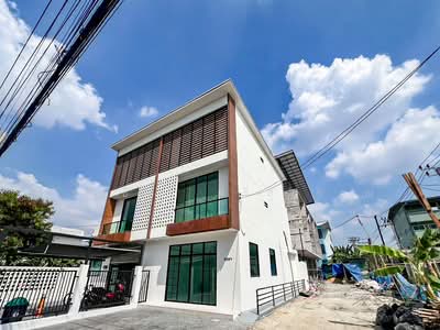 ขาย - ทาวน์โฮม 3 ชั้น 27.8 ตร.ว ซอยแจ้งวัฒนะ 6, กรุงเทพ