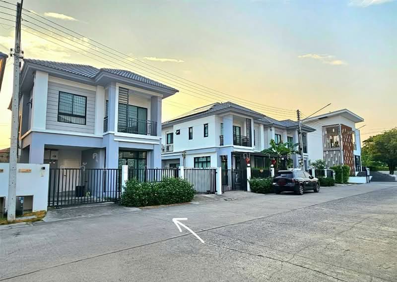 Sena Ville Lamlukka Klong 6, Pathum Thani, Soi Bueng Kham Phroi, Bung Kham Proi, Lam Luk Ka, Pathum Thani, 3 Bedrooms, 151 sqm, Single Detached House For Sale, by คุณ ณัจภสิญาค์ ศุภควัษฐ์กาญกุล (ณิชชา), 500303780 - DDproperty.com