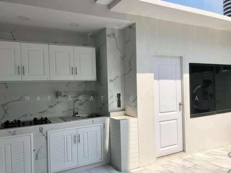 For Sale - The Natural Place, Bangkok