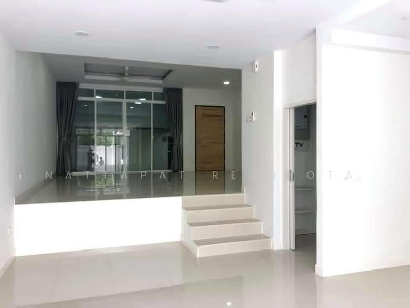 For Sale - The Natural Place, Bangkok