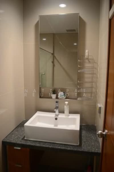 Villa Sathorn, Bangkok, 5 KrungThonBuri Road, Khlong Ton Sai, Khlong San, Bangkok, 1 Bedroom, 50 sqm, Condo For Sale, by Nattapat Reunyota, 500303861 - DDproperty.com