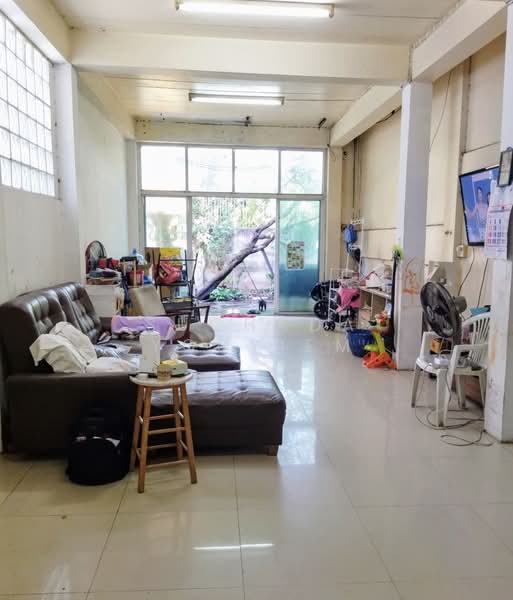 6-BR Townhouse, Bangkok, Lat Phrao, Bangkok, 6 Bedrooms, 450 sqm, Townhouse For Sale, by Suchada Yodyiem, 500303869 - DDproperty.com