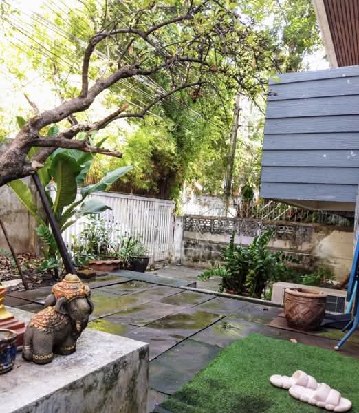 ทาวน์เฮ้าส์ 6-ห้องนอน, กรุงเทพ, ลาดพร้าว, กรุงเทพ, 450 ตร.ม., ทาวน์เฮ้าส์ ขาย, โดย Suchada Yodyiem, 500303869 - DDproperty.com