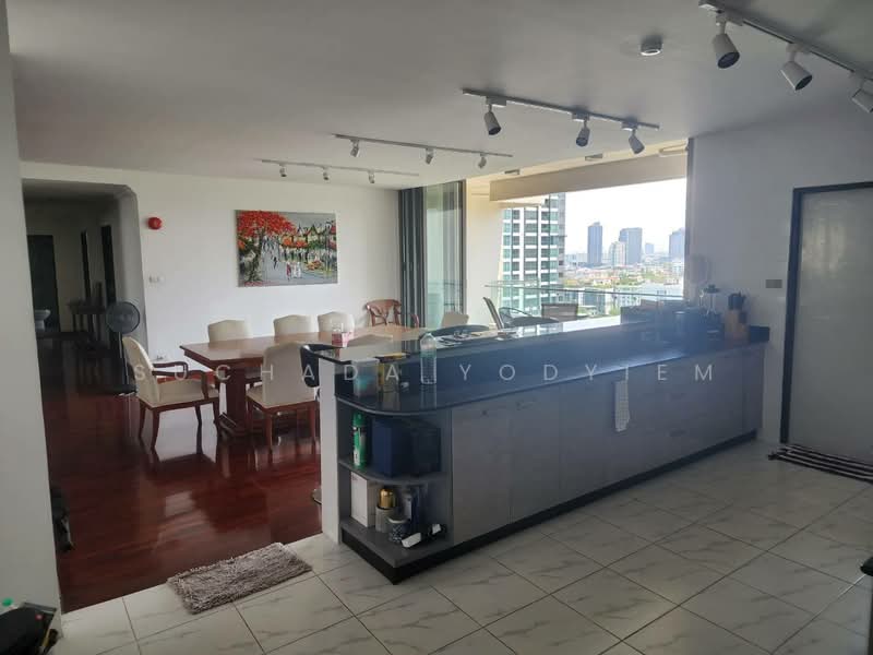 D.S. Tower 1 Sukhumvit 33, Bangkok, Soi Phrom Chit, Khlong Tan Nua, Watthana, Bangkok, 3 Bedrooms, 249 sqm, Condo For Sale, by Suchada Yodyiem, 500303903 - DDproperty.com