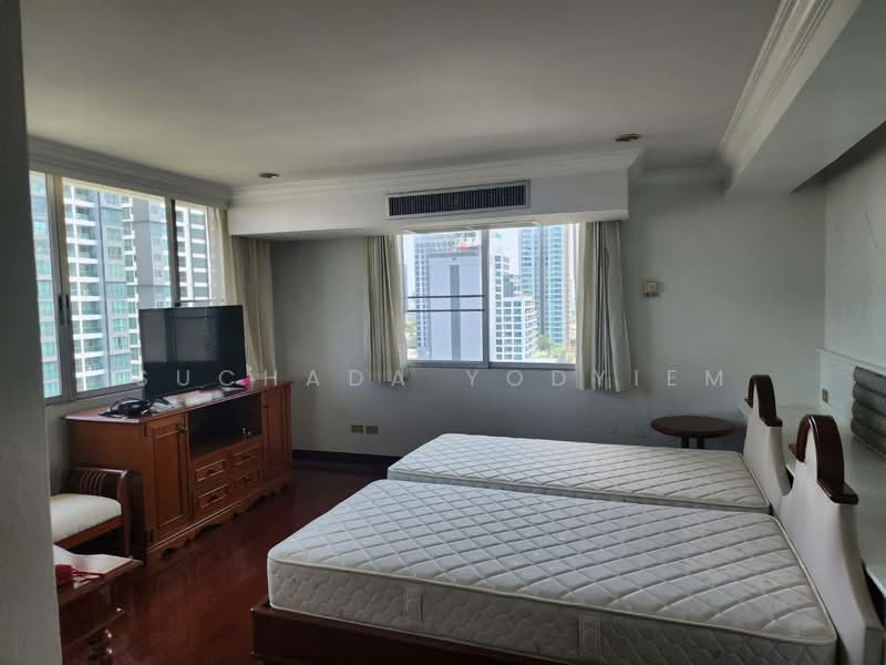 D.S. Tower 1 Sukhumvit 33, Bangkok, Soi Phrom Chit, Khlong Tan Nua, Watthana, Bangkok, 3 Bedrooms, 249 sqm, Condo For Sale, by Suchada Yodyiem, 500303903 - DDproperty.com