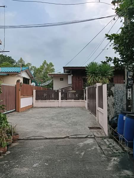 2-BR House, Bangkok, Chorake Bua, Lat Phrao, Bangkok, 2 Bedrooms, 162 sqm, Single Detached House For Sale, by Pemika Aukkaraleekul, 500303908 - DDproperty.com