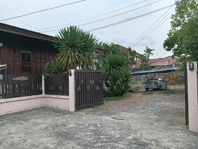 2-BR House, Bangkok, Chorake Bua, Lat Phrao, Bangkok, 2 Bedrooms, 162 sqm, Single Detached House For Sale, by Pemika Aukkaraleekul, 500303908 - DDproperty.com