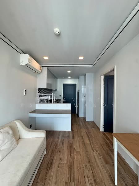 Maestro 01 Sathorn-Yenakat, Bangkok, 14 Yen Akat Road, Thung Maha Mek, Sathon, Bangkok, 1 Bedroom, 34 sqm, Condo For Rent, by Pawanrat Panchawanon, 500303979 - DDproperty.com