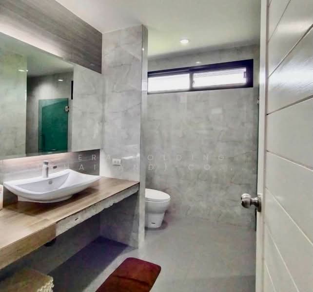 The Park at Fashion, Bangkok, Ratchada-Ramintra Road, Khan Na Yao, Khan Na Yao, Bangkok, 4 Bedrooms, 320 sqm, Townhouse For Sale, by ERA Holding (Thailand) Co., Ltd., 500303996 - DDproperty.com