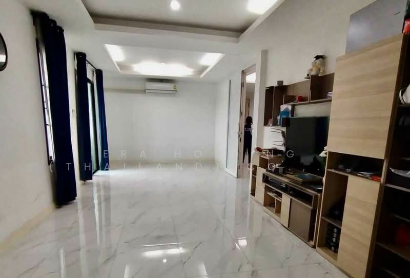The Park at Fashion, Bangkok, Ratchada-Ramintra Road, Khan Na Yao, Khan Na Yao, Bangkok, 4 Bedrooms, 320 sqm, Townhouse For Sale, by ERA Holding (Thailand) Co., Ltd., 500303996 - DDproperty.com