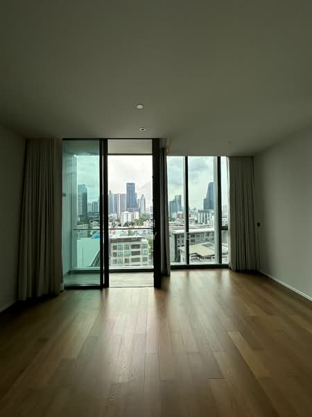 Kraam Sukhumvit 26, Bangkok, 55 Soi Sukhumvit 26 Sukhumvit Road, Khong Tan, Khlong Toei, Bangkok, 2 Bedrooms, 110 sqm, Condo For Sale, by Suchada Yodyiem, 500304007 - DDproperty.com