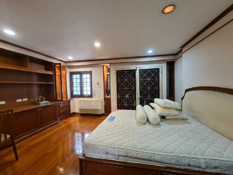 3-BR Townhouse, Bangkok, Arun Amarin, Bangkok Noi, Bangkok, 3 Bedrooms, 280 sqm, Townhouse For Sale, by Pemika Aukkaraleekul, 500304018 - DDproperty.com