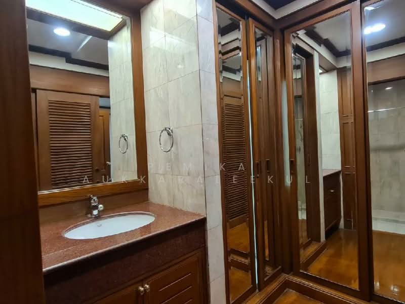 3-BR Townhouse, Bangkok, Arun Amarin, Bangkok Noi, Bangkok, 3 Bedrooms, 280 sqm, Townhouse For Sale, by Pemika Aukkaraleekul, 500304018 - DDproperty.com