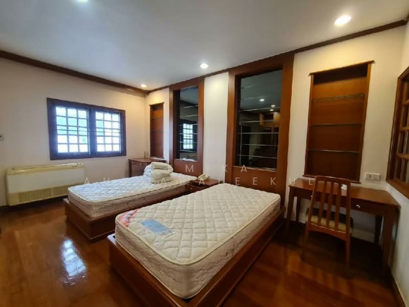 ทาวน์เฮ้าส์ 3-ห้องนอน, กรุงเทพ, อรุณอมรินทร์, บางกอกน้อย, กรุงเทพ, 280 ตร.ม., ทาวน์เฮ้าส์ ขาย, โดย Pemika Aukkaraleekul, 500304018 - DDproperty.com