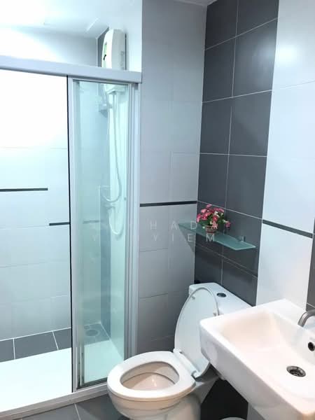 The Base Sukhumvit 77, Bangkok, 289 Sukhumvit 77 Road, Phra Kanong Nua, Watthana, Bangkok, 2 Bedrooms, 60 sqm, Condo For Sale, by Suchada Yodyiem, 500304033 - DDproperty.com