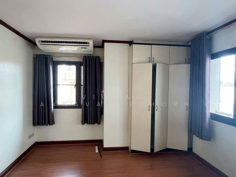 Aree Place Sukhumvit 26, Bangkok, Khong Tan, Khlong Toei, Bangkok, 3 Bedrooms, 105 sqm, Condo For Rent, by Vichai Annavakulthorn, 500304058 - DDproperty.com
