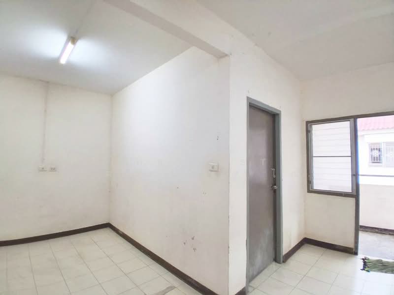 Baan Ua-Athorn Wat Sri Waree Noi, Samut Prakan, Srisa Chorakhe Yai, Bang Sao Thong, Samut Prakan, 1 Bedroom, 32 sqm, Condo For Sale, by The Best Property ไก่, 500304084 - DDproperty.com