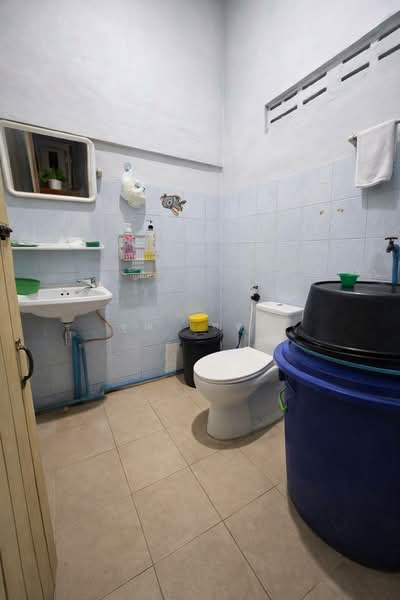 Urgent sale! Corner house, ready for business operation, Ayutthaya, Phra Nakhon Si Ayutthaya, Phai Ling, Phra Nakhon Sri Ayutthaya, Phra Nakhon Si Ayutthaya, 4 Bedrooms, 232 sqm, Single Detached House For Sale, by คุณ แพทตี้, 500304116 - DDproperty.com