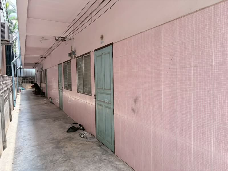 อพาร์ทเม้นท์เมือง นครปฐม, Nakhon Pathom, Nakhonpathom, Muang Nakhon Pathom, Nakhon Pathom, 1 Bedroom, 120 sqm, Single Detached House For Sale, by The Best Property ส้ม, 500304145 - DDproperty.com