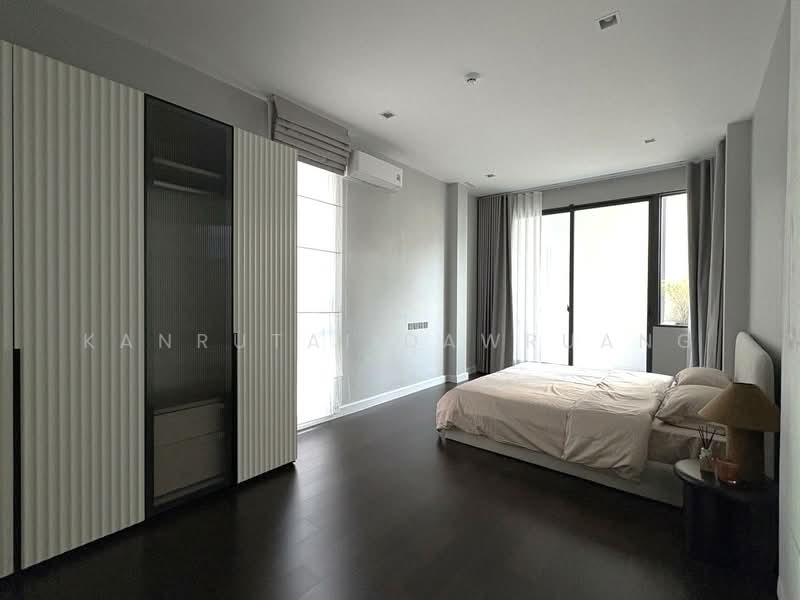 The Gentry Pattanakarn, Bangkok, Pattanakarn Road, Suan Luang, Suan Luang, Bangkok, 4 Bedrooms, 425 sqm, Single Detached House For Rent, by Kanrutai Dawruang, 500304214 - DDproperty.com