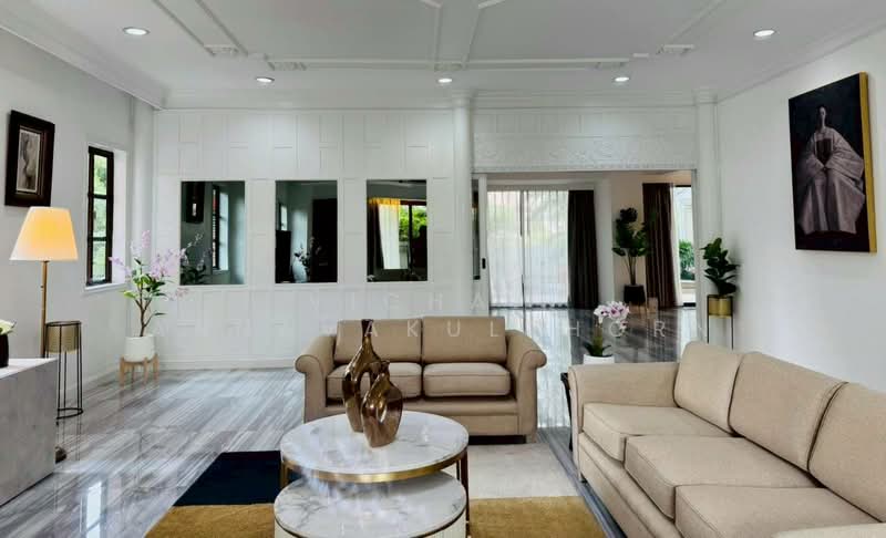 Charan Tower Residences by Aspira, Bangkok, 19 Soi Sukhumvit 43, Khlong Tan Nua, Watthana, Bangkok, 4 Bedrooms, 680 sqm, Apartment For Rent, by Vichai Annavakulthorn, 500304235 - DDproperty.com