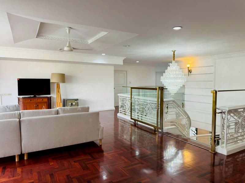Charan Tower Residences by Aspira, Bangkok, 19 Soi Sukhumvit 43, Khlong Tan Nua, Watthana, Bangkok, 4 Bedrooms, 680 sqm, Apartment For Rent, by Vichai Annavakulthorn, 500304235 - DDproperty.com