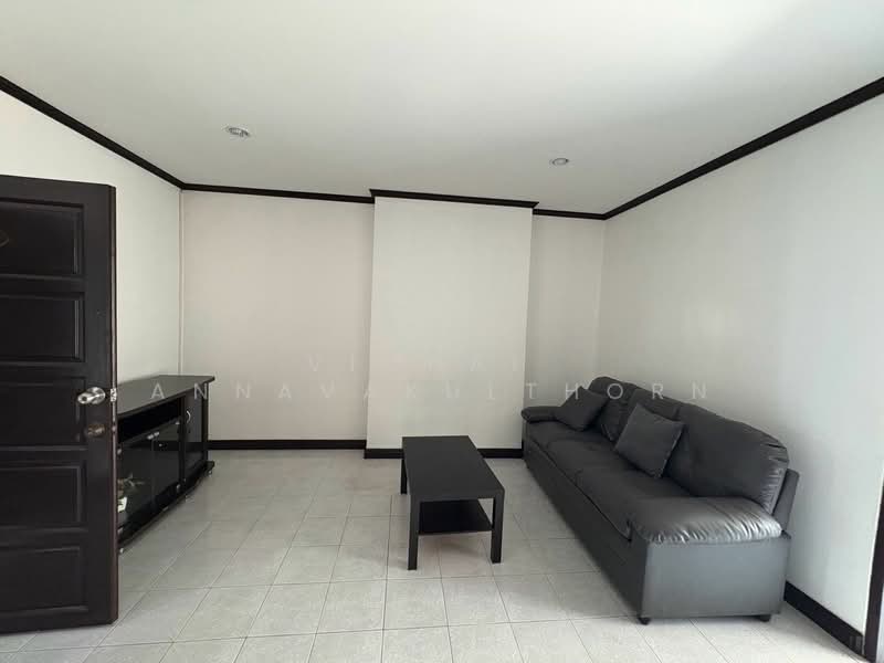 Country Complex Bangna : คันทรี คอมเพล็กซ์ บางนา, กรุงเทพ, ถนนสรรพาวุธ, บางนา, กรุงเทพ, 78 ตร.ม., คอนโด ให้เช่า, โดย Vichai Annavakulthorn, 500304244 - DDproperty.com
