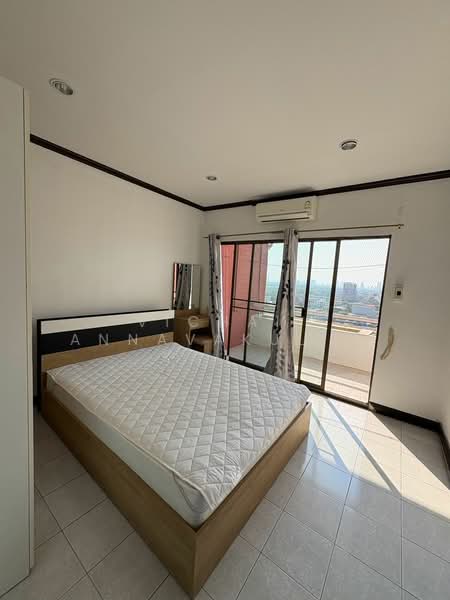 Country Complex Bangna, Bangkok, Sanpawut Road, Bang Na, Bangkok, 2 Bedrooms, 78 sqm, Condo For Rent, by Vichai Annavakulthorn, 500304244 - DDproperty.com