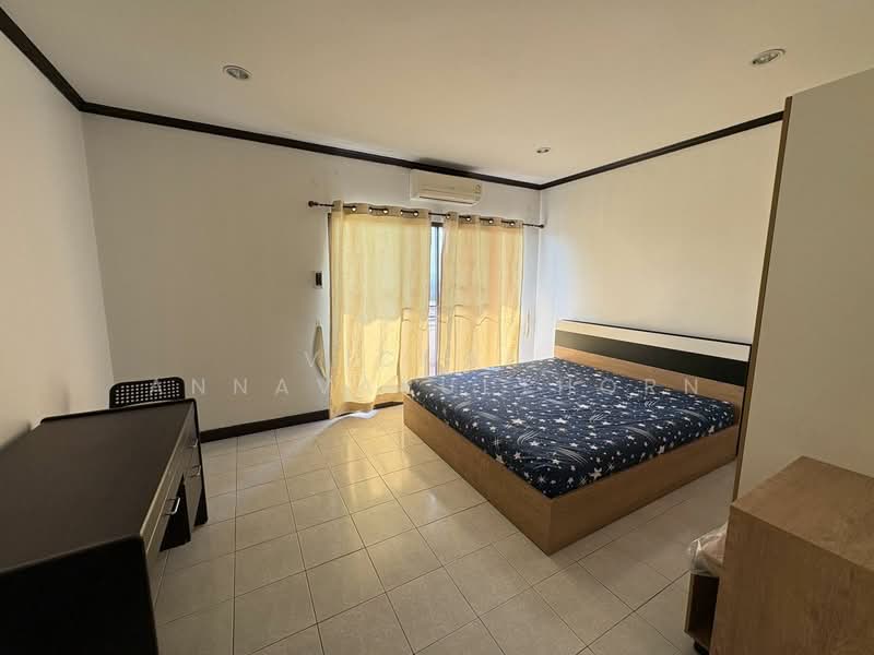 Country Complex Bangna, Bangkok, Sanpawut Road, Bang Na, Bangkok, 2 Bedrooms, 78 sqm, Condo For Rent, by Vichai Annavakulthorn, 500304244 - DDproperty.com