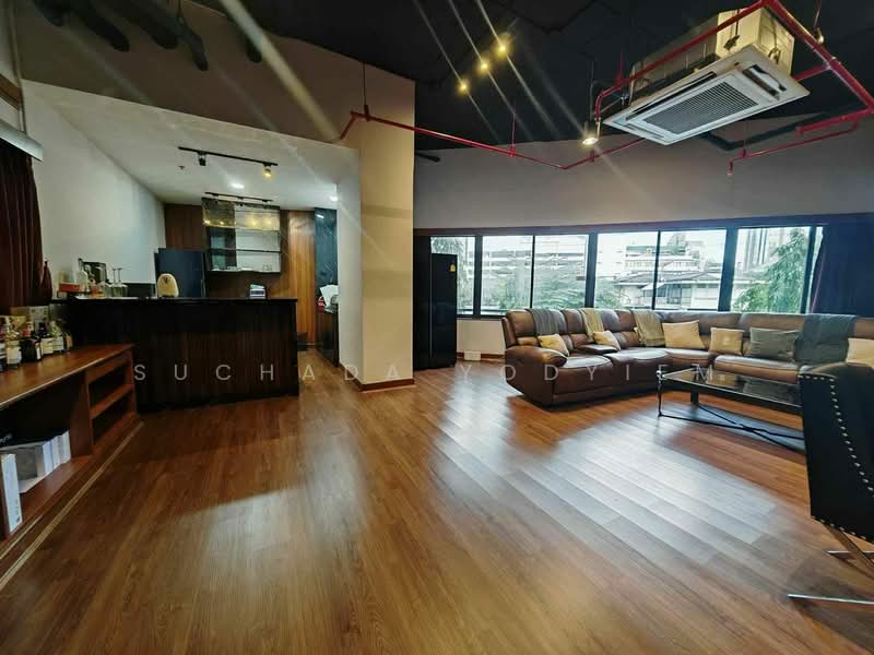 Moon Tower, Bangkok, Soi Sukhumvit 59, Khlong Tan Nua, Watthana, Bangkok, 2 Bedrooms, 332 sqm, Condo For Sale, by Suchada Yodyiem, 500304249 - DDproperty.com