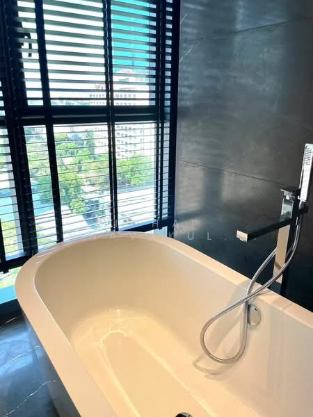The Monument Thonglor, Bangkok, 998 Thonglor Road, Khlong Tan Nua, Watthana, Bangkok, 2 Bedrooms, 125 sqm, Condo For Rent, by Vichai  Annavakulthorn, 500304259 - DDproperty.com