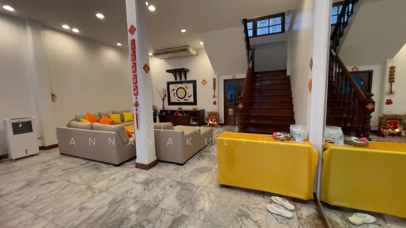 undefined, Bangkok, Khlong Tan Nua, Watthana, Bangkok, 4 Bedrooms, 280 sqm, Townhouse For Rent, by Vichai Annavakulthorn, 500304284 - DDproperty.com