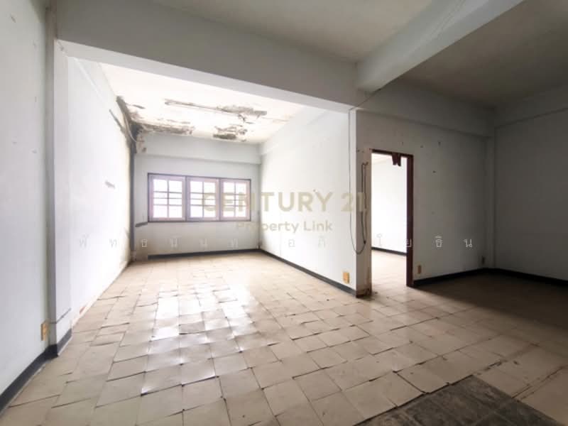 3 routes connect, 3-car parking. Perfect for business & family!, Bangkok, Chatuchak, Chatuchak, Bangkok, , 300 sqm, Shophouse For Sale, by Pattanan Apirayothin, 500304302 - DDproperty.com