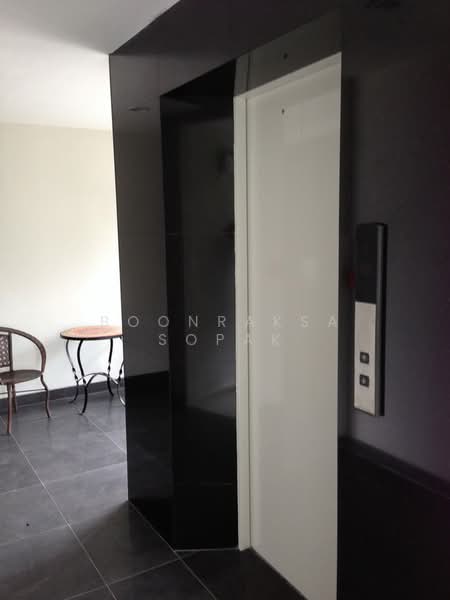 Vanida Apartment Ekkamai, Bangkok, Khlong Tan Nua, Watthana, Bangkok, 3 Bedrooms, 250 sqm, Apartment For Rent, by Boonraksa Sopak, 500304317 - DDproperty.com