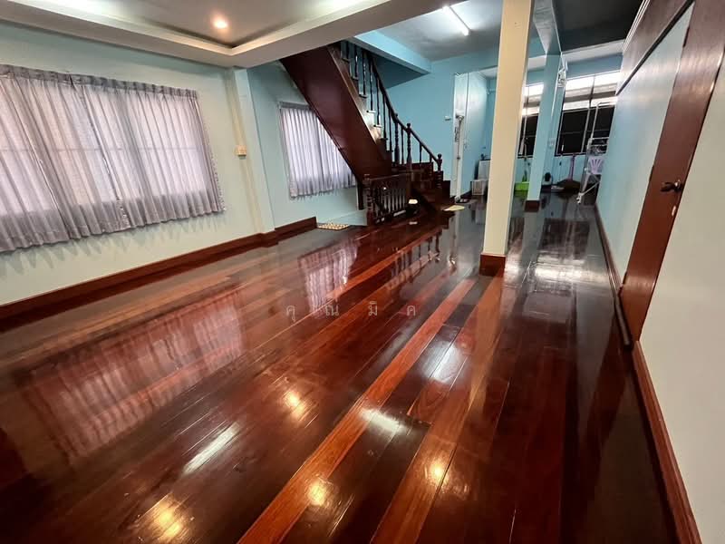 ให้เช่าอาคารพาณิชย์ 4 ชั้น 2 คูหา ต.แม่กลอง ทำเลดีแหล่งค้าขาย ใกล้ บขส.สมุทรสงคราม, สมุทรสงคราม, แม่กลอง, เมืองสมุทรสงคราม, สมุทรสงคราม, 500 ตร.ม., ตึกแถว-อาคารพาณิชย์ ให้เช่า, โดย คุณมิค, 500304336 - DDproperty.com