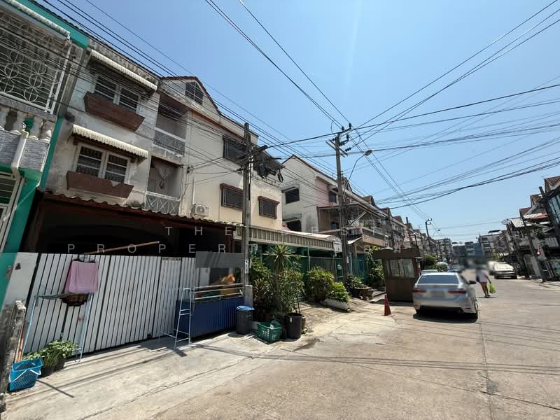 รัชดาสวนธน ประชาอุทิศ 71, Bangkok, Rat Burana, Bangkok, 3 Bedrooms, 100 sqm, Townhouse For Sale, by The Best Property ป้อม (รหัสตัวแทน 3381) Line ID :, 500304364 - DDproperty.com