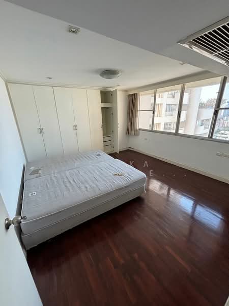 D.S. Tower 1 Sukhumvit 33, Bangkok, Soi Phrom Chit, Khlong Tan Nua, Watthana, Bangkok, 4 Bedrooms, 293 sqm, Condo For Sale, by Pemika Aukkaraleekul, 500304395 - DDproperty.com