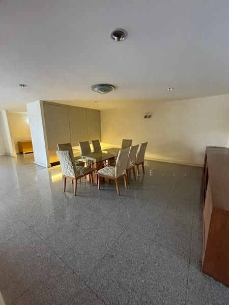 D.S. Tower 1 Sukhumvit 33, Bangkok, Soi Phrom Chit, Khlong Tan Nua, Watthana, Bangkok, 4 Bedrooms, 293 sqm, Condo For Sale, by Pemika Aukkaraleekul, 500304395 - DDproperty.com