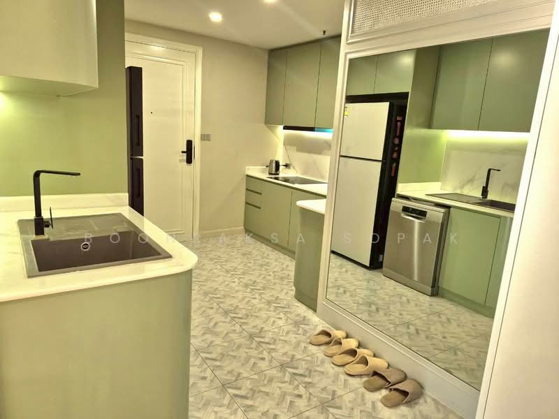 Baan Suanpetch, Bangkok, 18 Soi Sukhumvit 39, Khlong Tan Nua, Watthana, Bangkok, 2 Bedrooms, 135 sqm, Condo For Rent, by Boonraksa Sopak, 500304410 - DDproperty.com