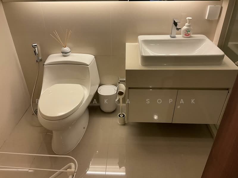 Menam Residences, Bangkok, 2088 Charoenkrung Road, Wat Prayakrai, Bang Kho Laem, Bangkok, 2 Bedrooms, 77 sqm, Condo For Rent, by Boonraksa Sopak, 500304413 - DDproperty.com