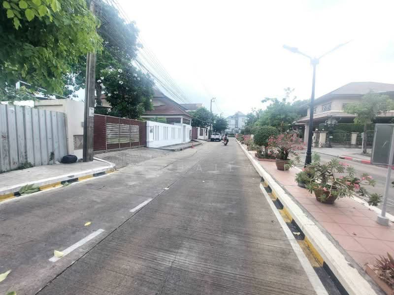 ขายทาวน์เฮ้าส์ 3 ชั้น โครงการเกตุนุติ เชอมีเน่ ลาดพร้าว 87, Bangkok, Khlong Chan, Bang Kapi, Bangkok, 4 Bedrooms, 120 sqm, Townhouse For Sale, by ERA Thailand, 500304426 - DDproperty.com
