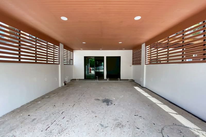 Patio Vibhavadi-Songprapa, Bangkok, Si Khan, Don Mueang, Bangkok, 3 Bedrooms, 250 sqm, Single Detached House For Sale, by สง่าชัย ไทรทองคำ, 500304428 - DDproperty.com