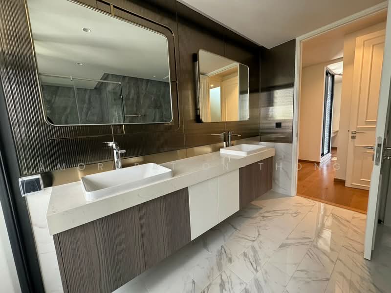 House, Bangkok, Khlong Tan Nua, Watthana, Bangkok, 3 Bedrooms, 580 sqm, Single Detached House For Sale, by Amornrat On-Thong, 500304452 - DDproperty.com