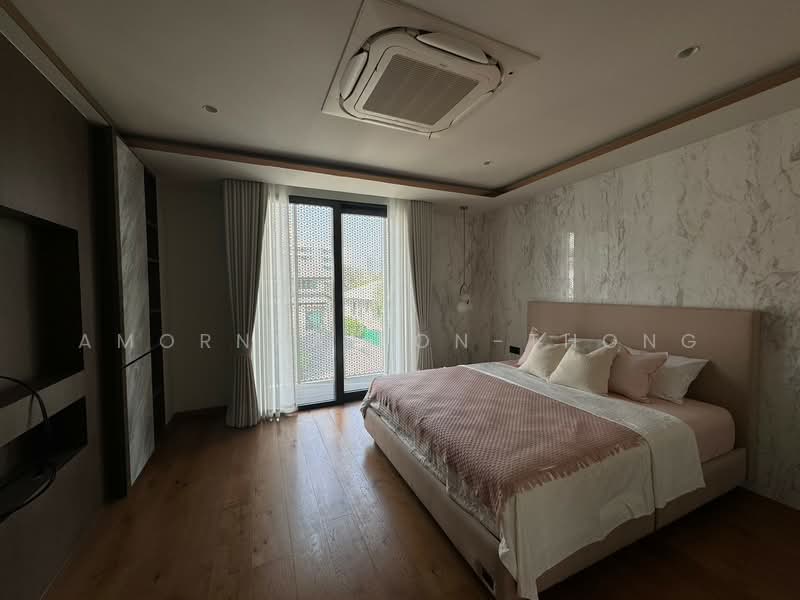 House, Bangkok, Khlong Tan Nua, Watthana, Bangkok, 3 Bedrooms, 580 sqm, Single Detached House For Sale, by Amornrat On-Thong, 500304452 - DDproperty.com