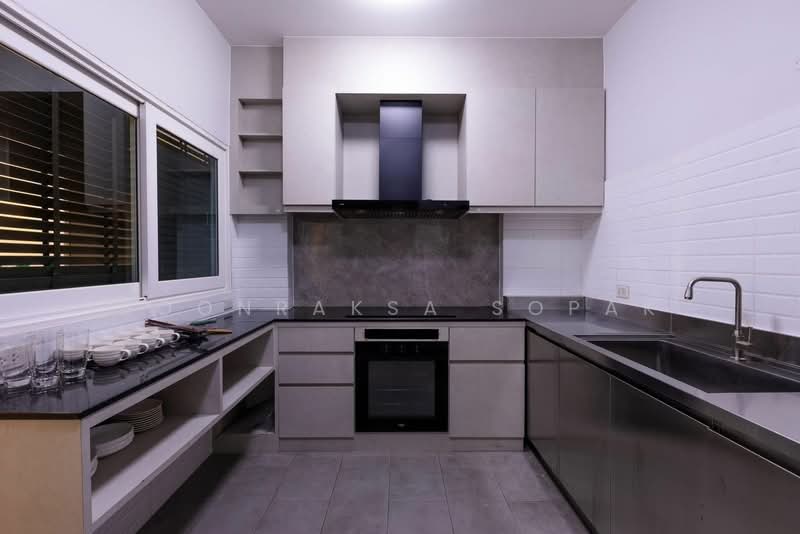 undefined, Bangkok, Chong Nonsi, Yan Nawa, Bangkok, 4 Bedrooms, 320 sqm, Townhouse For Rent, by Boonraksa Sopak, 500304470 - DDproperty.com
